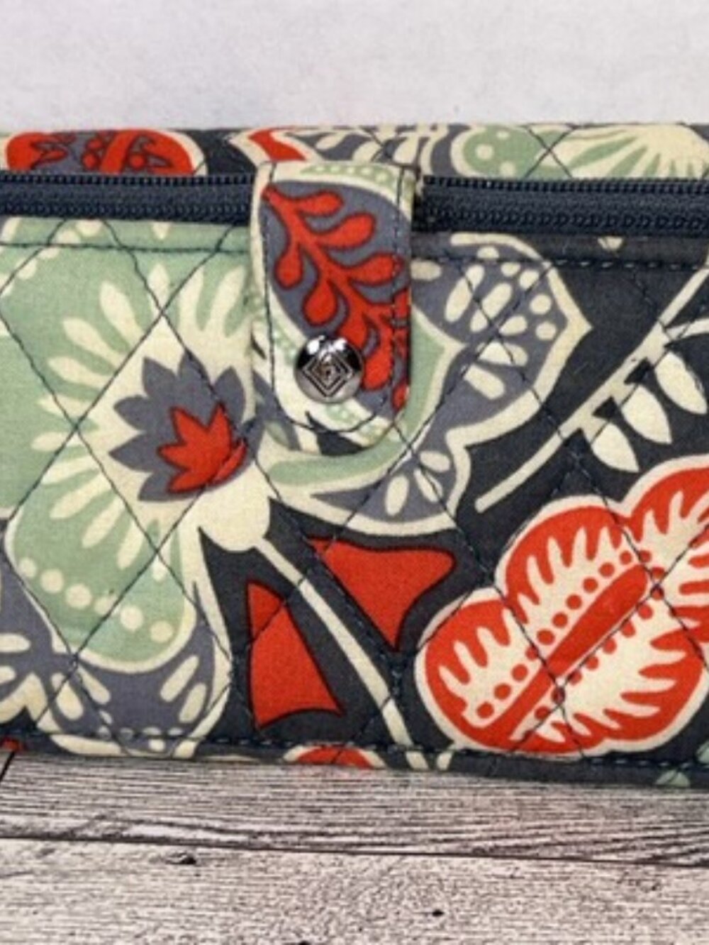 Vera Bradley wristlet wallet Wristlet Strap Cute Useful Colorful Floral